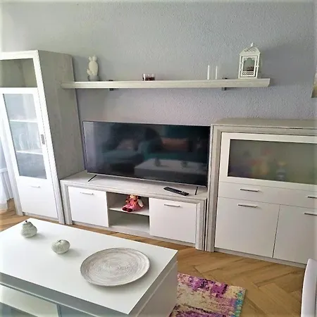 Bruma アパート *